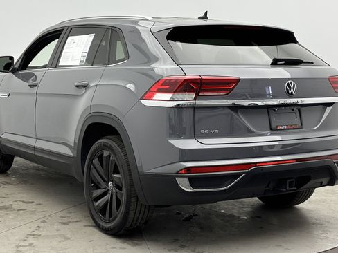 Used 2023 Volkswagen Atlas Cross Sport SE w/ Black Wheel Package image 5