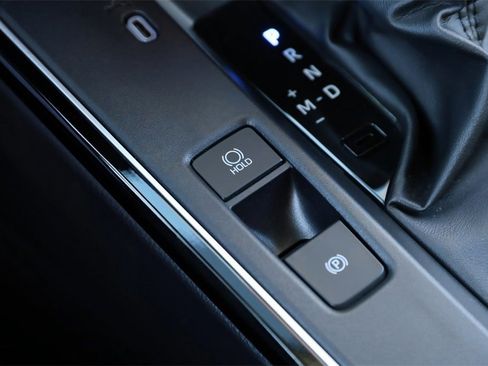 Certified 2026 Toyota Corolla Cross XLE image 22