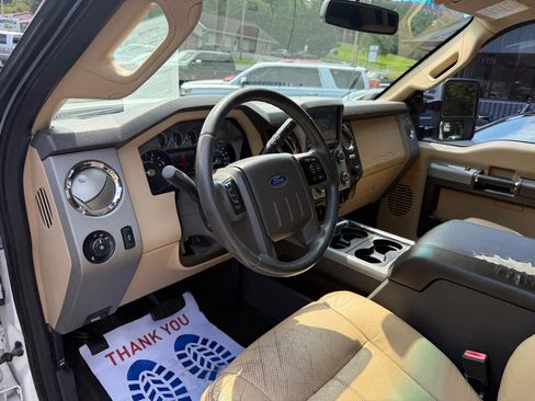 Used 2015 Ford F250 Lariat w/ Chrome Package image 53