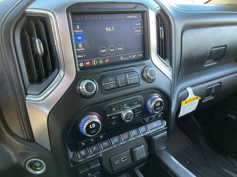 Used 2023 GMC Sierra 3500 SLT w/ SLT Premium Package image 12