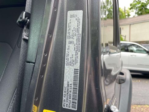 Used 2022 Jeep Wrangler Unlimited Sport AWD/4WD image 17