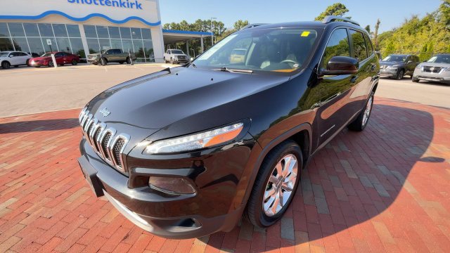 Used 2016 Jeep Cherokee Limited FWD image 5