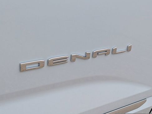 New 2026 GMC Terrain Denali AWD/4WD image 21