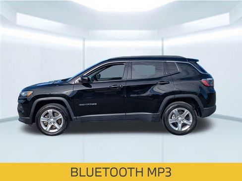 Certified 2024 Jeep Compass Latitude image 2
