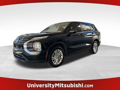 Used 2023 Mitsubishi Outlander ES