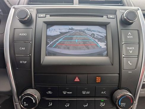 Used 2016 Toyota Camry LE image 14