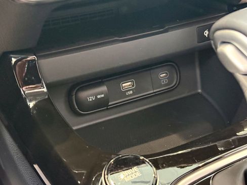 New 2026 Kia Seltos SX w/ SX Sunroof Package AWD/4WD image 19