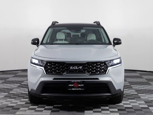 Used 2023 Kia Sorento S w/ Panoramic Sunroof Package AWD/4WD image 11