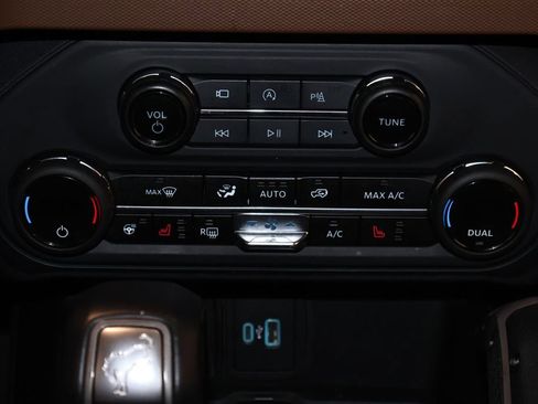 Certified 2024 Ford Bronco Outer Banks AWD/4WD image 34