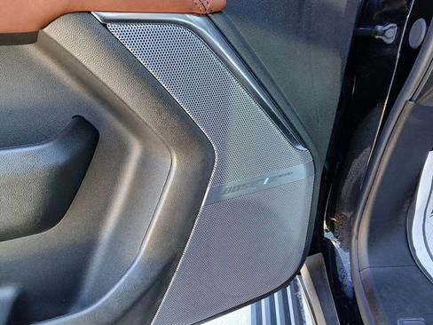 Used 2024 GMC Yukon Denali Ultimate image 32