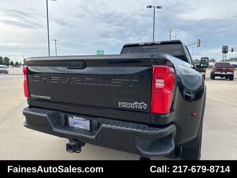 Used 2020 Chevrolet Silverado 3500 High Country image 22