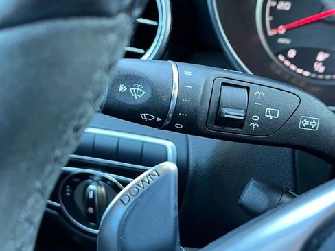 Used 2019 Mercedes-Benz GLC 43 AMG 4MATIC image 36