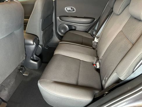 Used 2019 Honda HR-V EX image 21