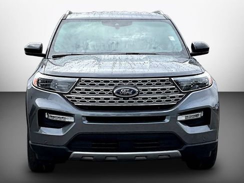 Used 2023 Ford Explorer Limited AWD/4WD image 2