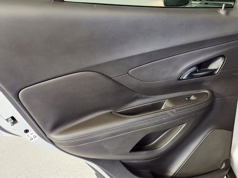 Used 2018 Buick Encore Preferred image 11