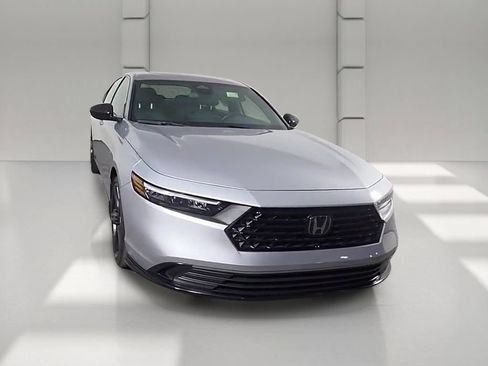 Used 2025 Honda Accord Sport image 52