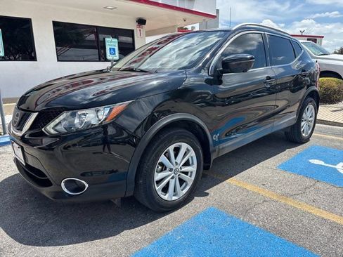 Used 2019 Nissan Rogue Sport SV w/ Technology Package FWD image 3