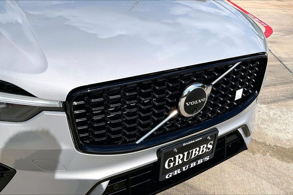 Certified 2023 Volvo XC60 T8 Polestar AWD/4WD image 38