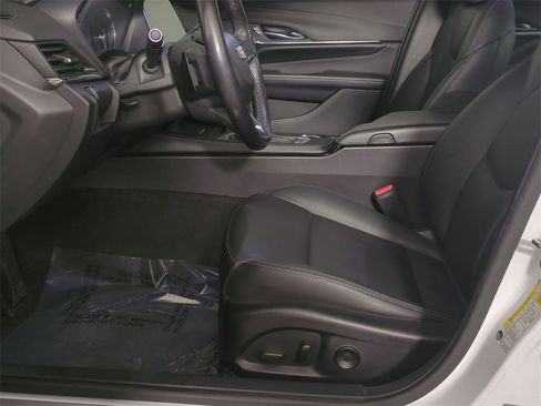 Used 2023 Cadillac CT4 Luxury w/ Cold Weather Package image 18