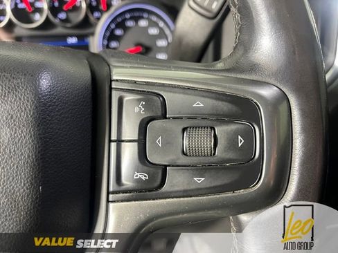 Used 2021 Chevrolet Silverado 1500 LT AWD/4WD image 16