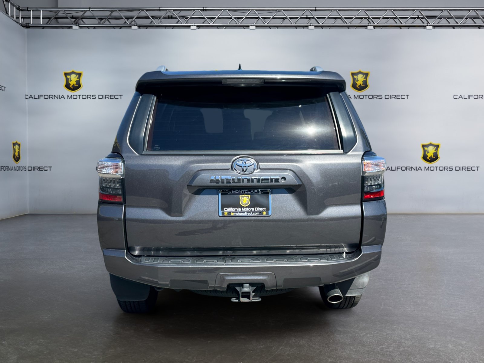 Used 2016 Toyota 4Runner SR5 RWD image 4