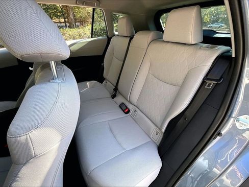 Used 2024 Toyota Corolla Cross L image 19