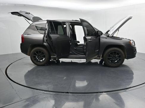 Used 2017 Jeep Compass Sport w/ Power Value Group AWD/4WD image 27