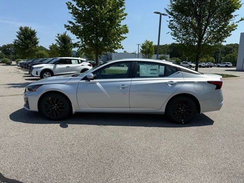 New 2025 Nissan Altima 2.5 SV w/ SV Special Edition Package image 8