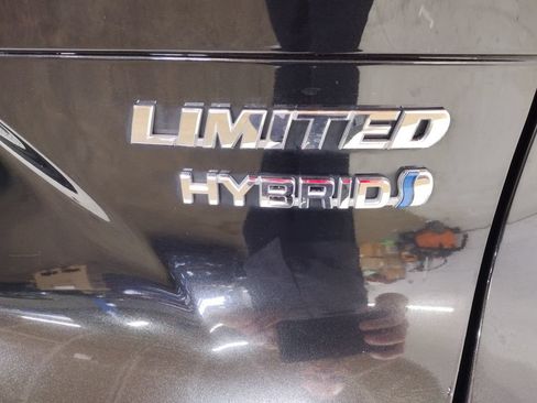 Used 2022 Toyota Venza Limited w/ Advanced Technology Package AWD/4WD image 15