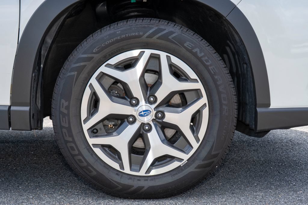 Used 2024 Subaru Forester Premium AWD/4WD image 30