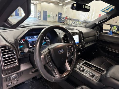 Used 2021 Ford Expedition Limited AWD/4WD image 21