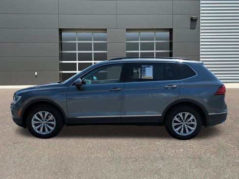 Used 2018 Volkswagen Tiguan SE w/ Panoramic Sunroof Package AWD/4WD image 4