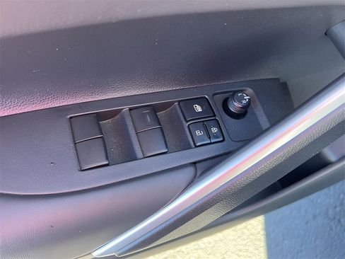 Certified 2024 Toyota Corolla Cross XLE image 12