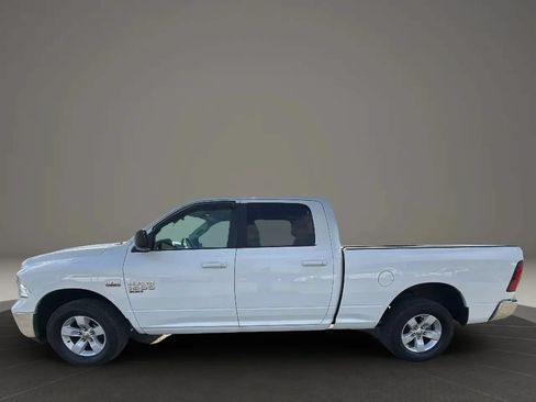 Used 2019 RAM 1500 Classic SLT AWD/4WD image 8