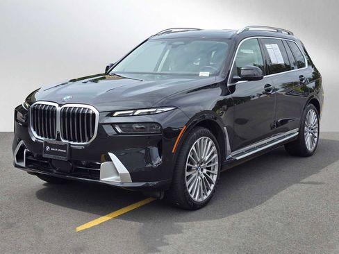 Used 2024 BMW X7 xDrive40i AWD/4WD image 7