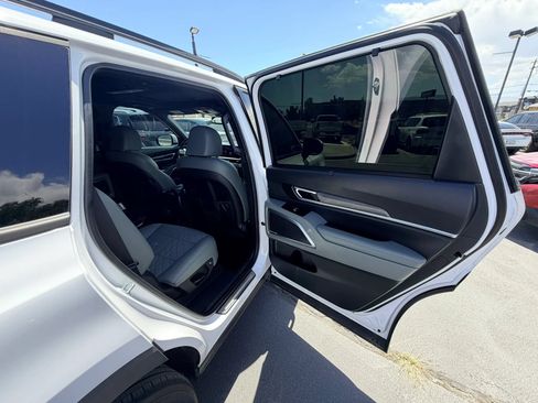 Used 2023 Kia Telluride SX X-Line AWD/4WD image 24