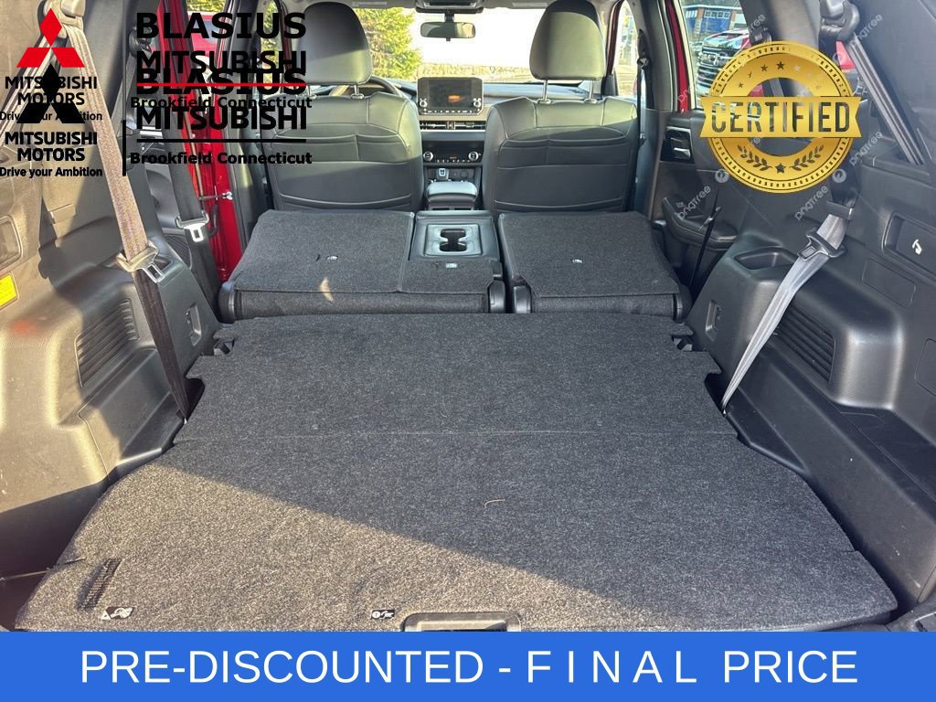 Used 2023 Mitsubishi Outlander 4WD Plug-In Hybrid image 12