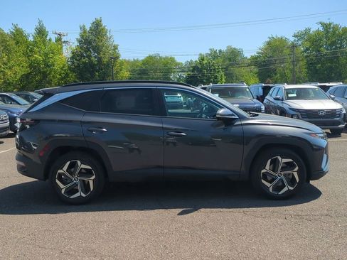 Certified 2024 Hyundai Tucson Limited AWD/4WD image 2
