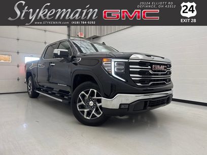 New 2026 GMC Sierra 1500 SLT w/ SLT Premium Package