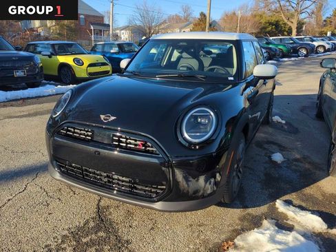 Used 2025 MINI Cooper S image 1