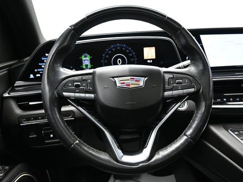 Used 2023 Cadillac Escalade ESV Sport AWD/4WD image 16