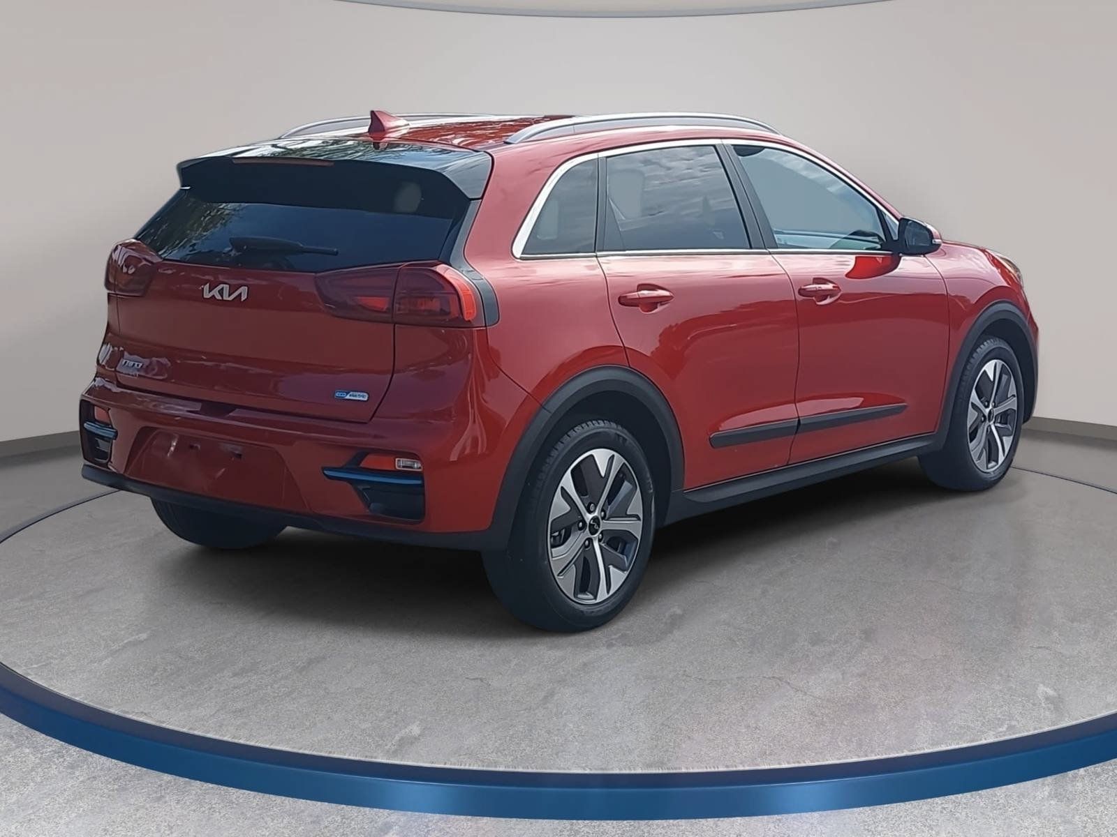 Used 2022 Kia Niro EX Premium w/ Cold Weather Package FWD image 5
