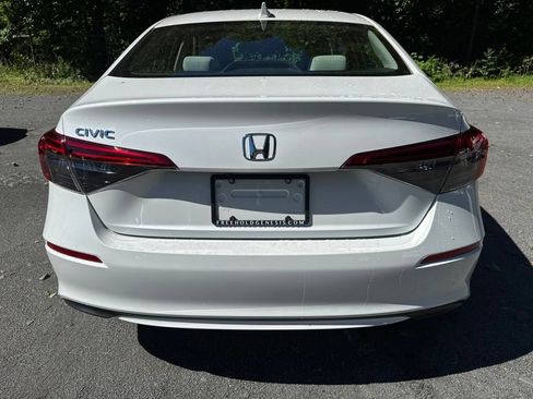 Used 2022 Honda Civic LX image 5