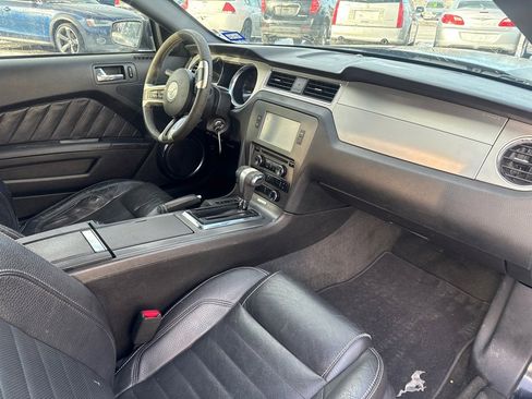 Used 2012 Ford Mustang Premium image 15