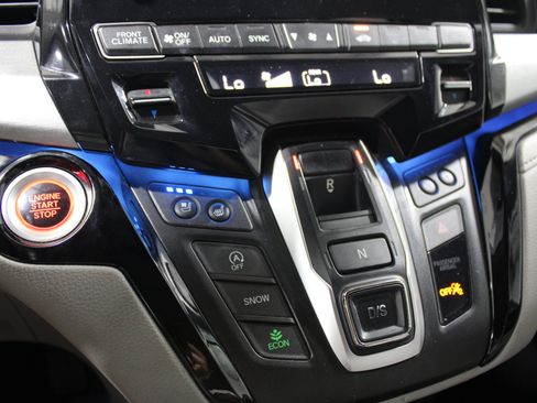 Used 2019 Honda Odyssey Elite image 16
