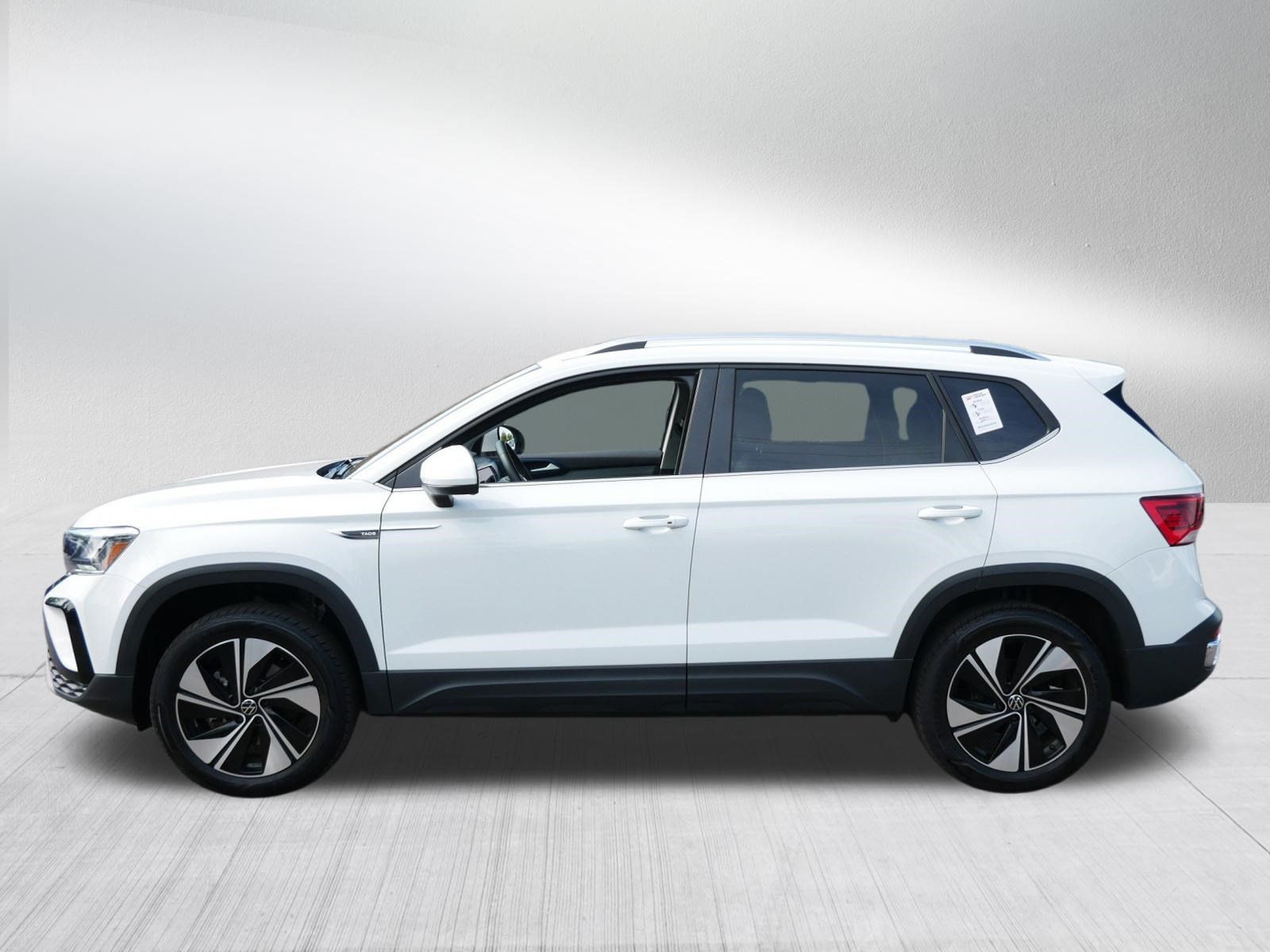 Certified 2023 Volkswagen Taos SE AWD/4WD image 4