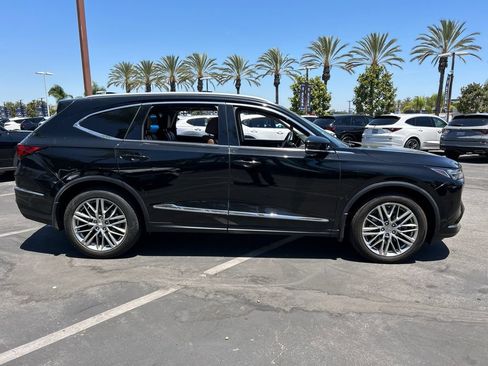 Used 2023 Acura MDX SH-AWD w/ Advance Package image 5