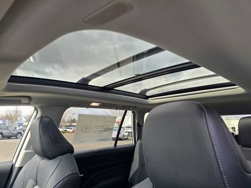 New 2026 Toyota Grand Highlander Limited image 25