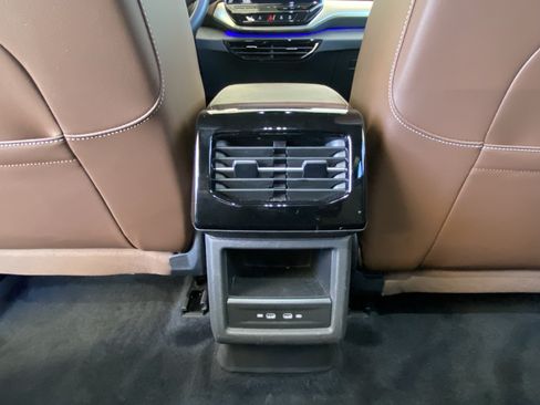 Used 2024 Volkswagen ID.4 2WD image 30