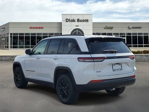 New 2026 Jeep Grand Cherokee Altitude AWD/4WD image 3